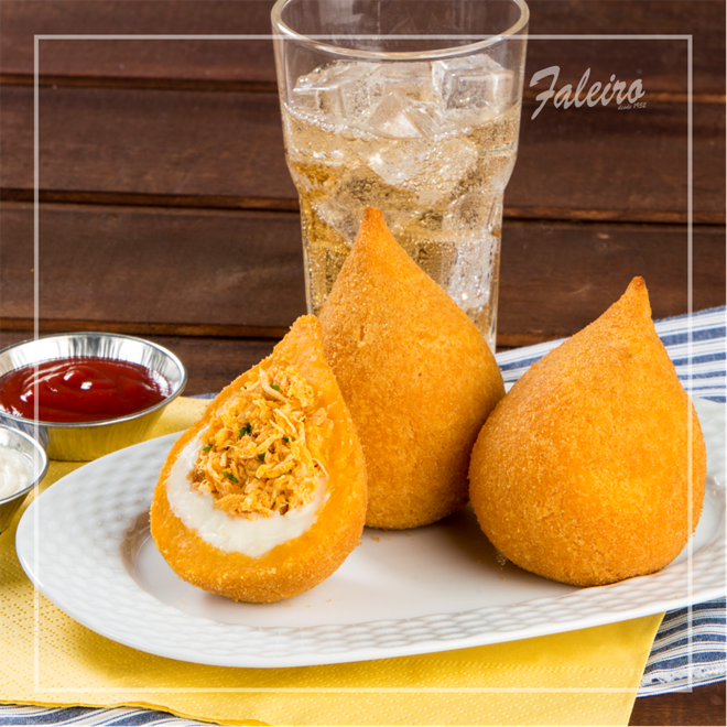 Coxinha De Frango Com Requeij O Kg Coxinha De Frango Com